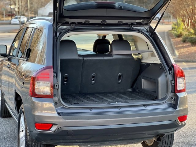 Used 2016 Jeep Compass Latitude image 41