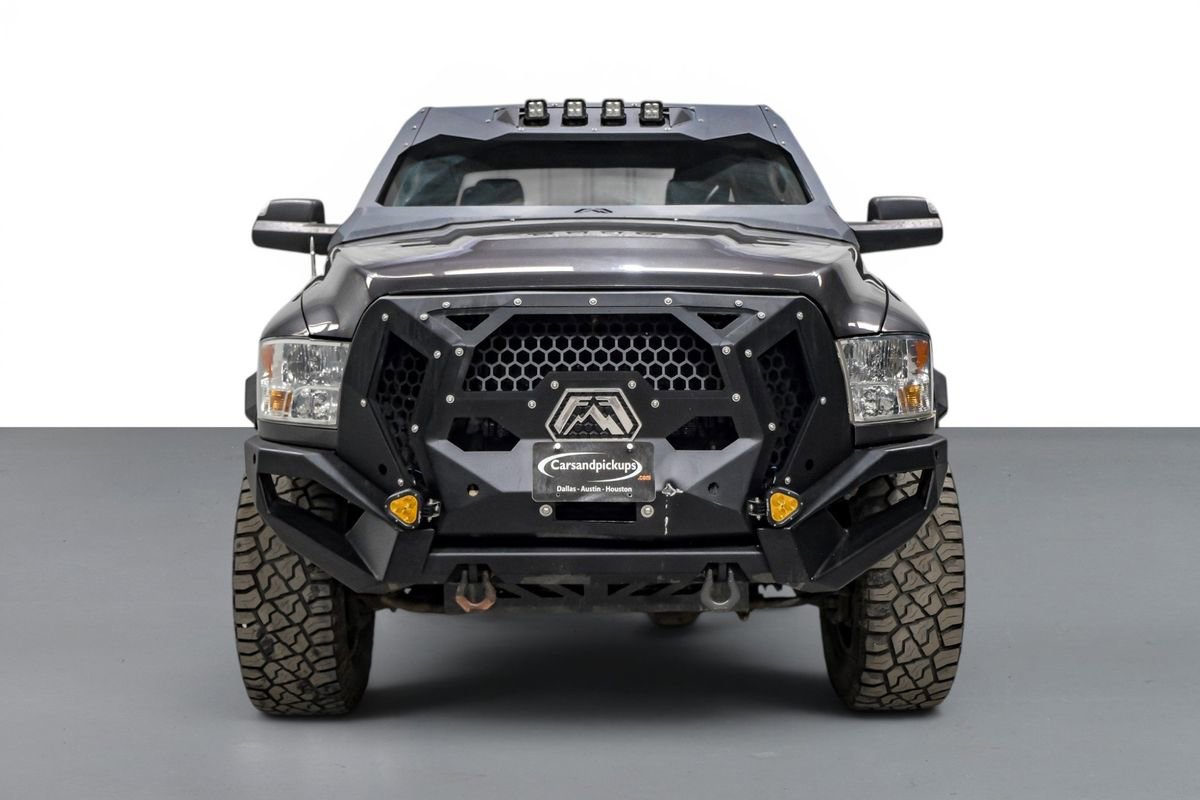 Used 2018 RAM 2500 Tradesman w/ Chrome Appearance Group AWD/4WD image 3