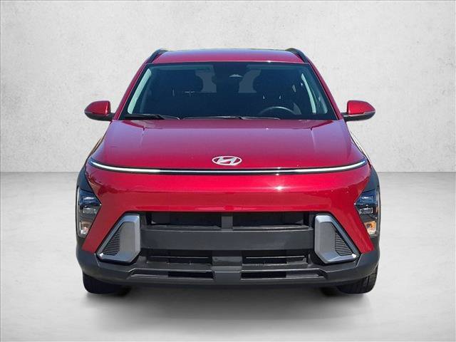 Used 2025 Hyundai Kona SEL FWD image 2