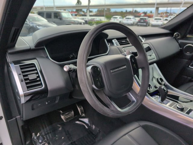 Used 2022 Land Rover Range Rover Sport HST image 10