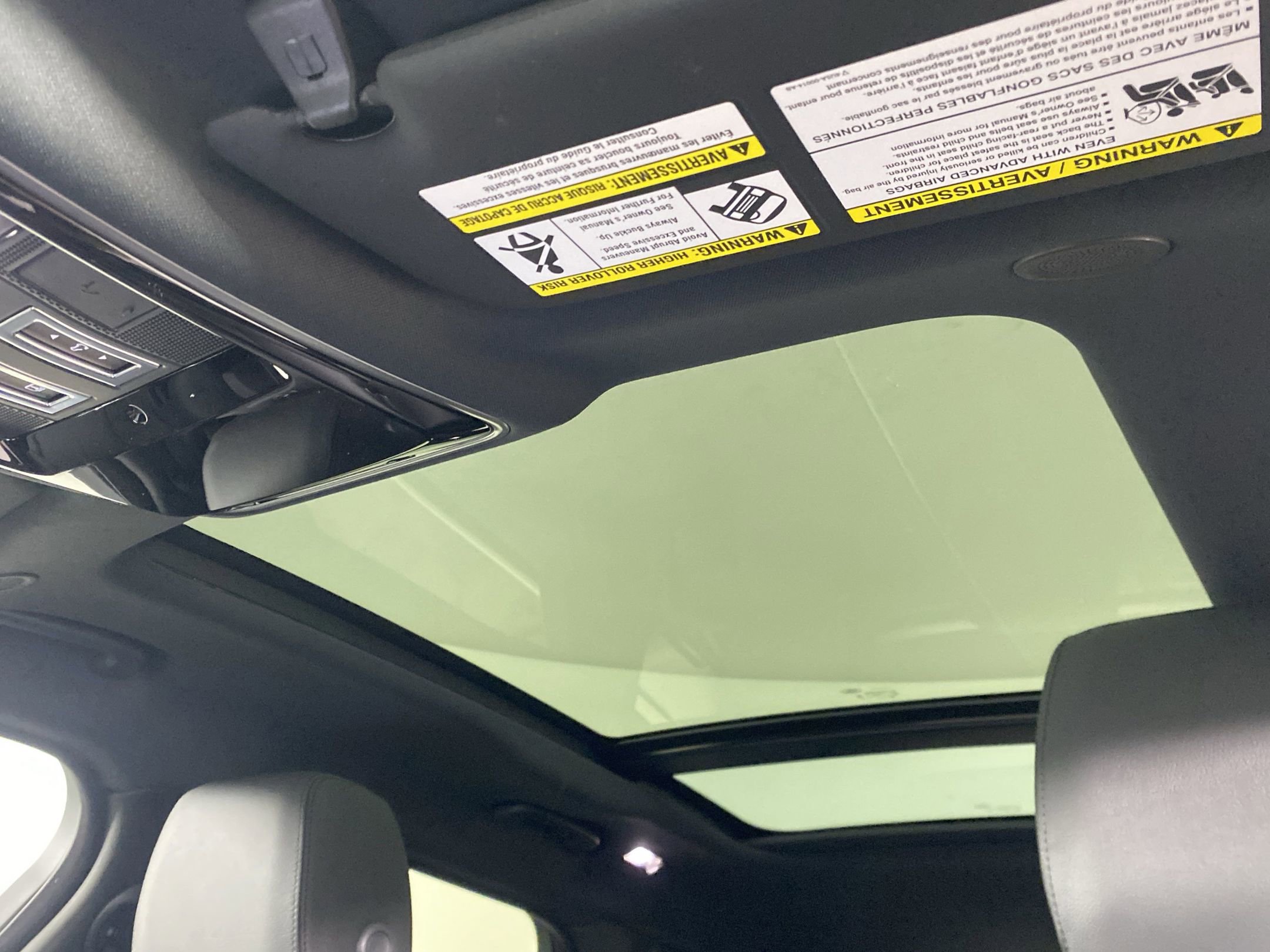 Used 2026 Land Rover Range Rover Velar S image 11