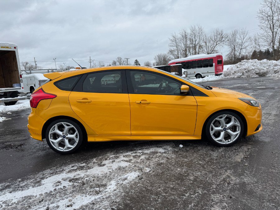 Used 2013 Ford Focus ST image 6