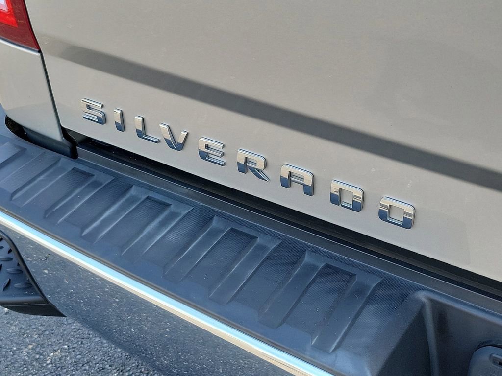 Used 2018 Chevrolet Silverado 1500 LTZ AWD/4WD image 9
