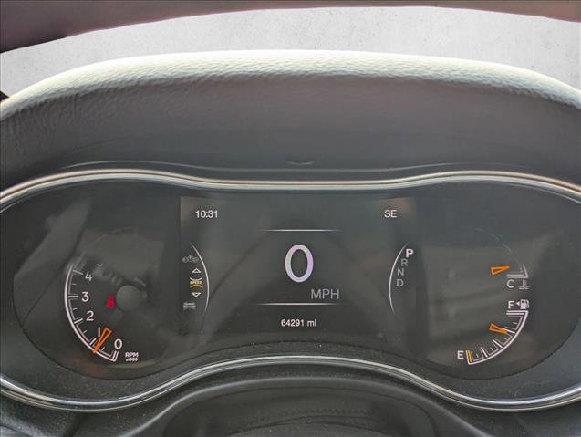 Used 2019 Jeep Grand Cherokee Altitude image 10