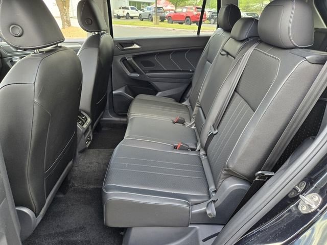 Used 2022 Volkswagen Tiguan SE image 11