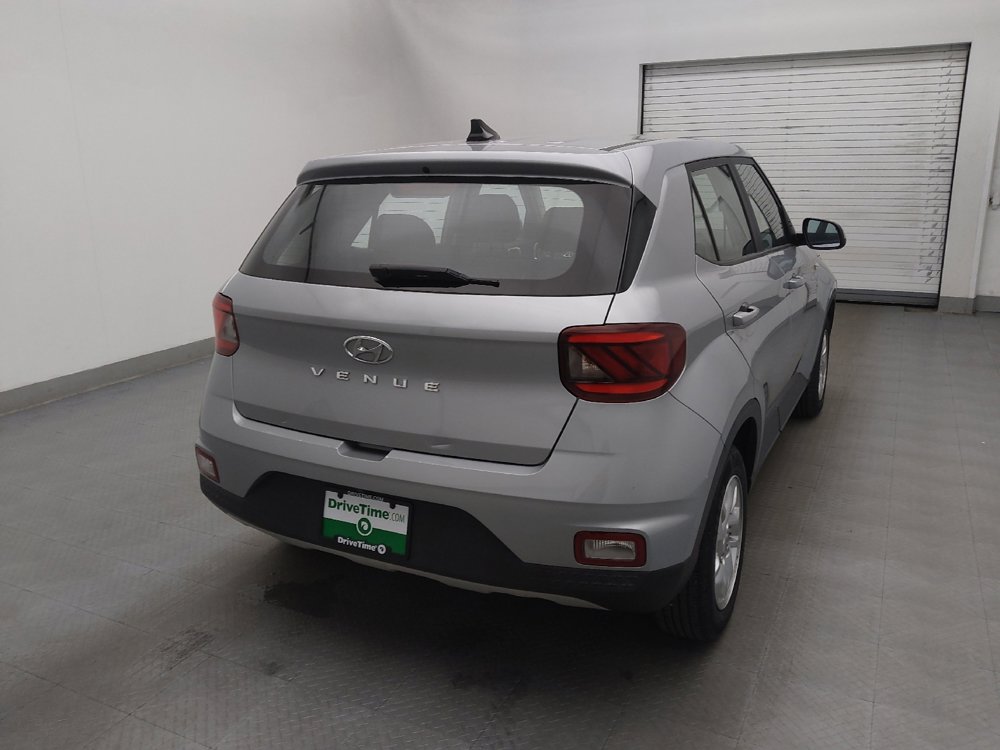 Used 2021 Hyundai Venue SE image 7