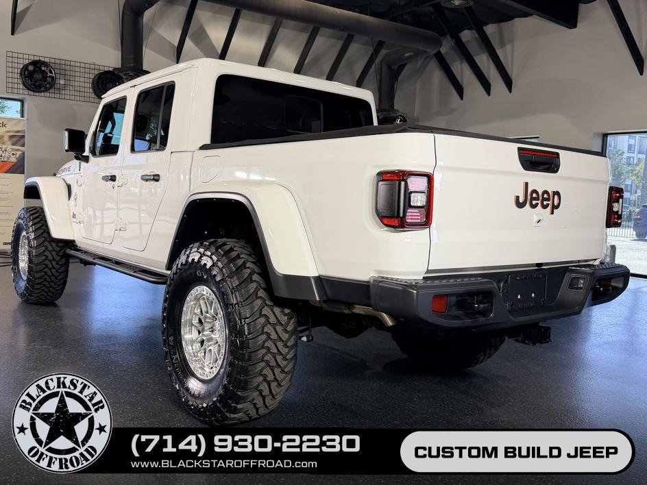 Used 2023 Jeep Gladiator Mojave w/ LED Lighting Group AWD/4WD image 9