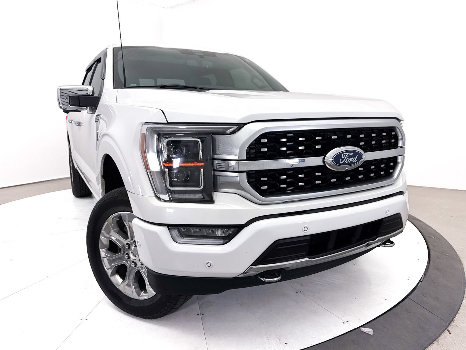 Used 2022 Ford F150 Platinum w/ Equipment Group 701A High AWD/4WD image 9