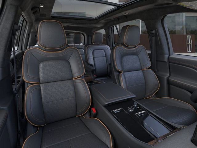 New 2025 Lincoln Aviator Black Label w/ Black Label Special Edition AWD/4WD image 10