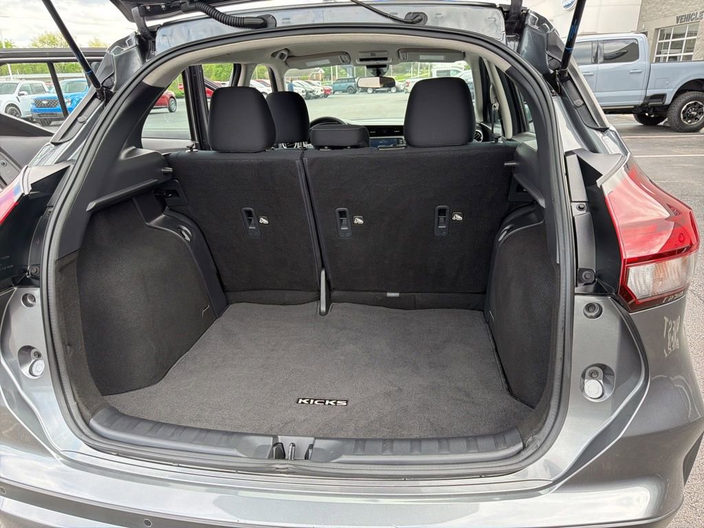 Used 2024 Nissan Kicks SV FWD image 12