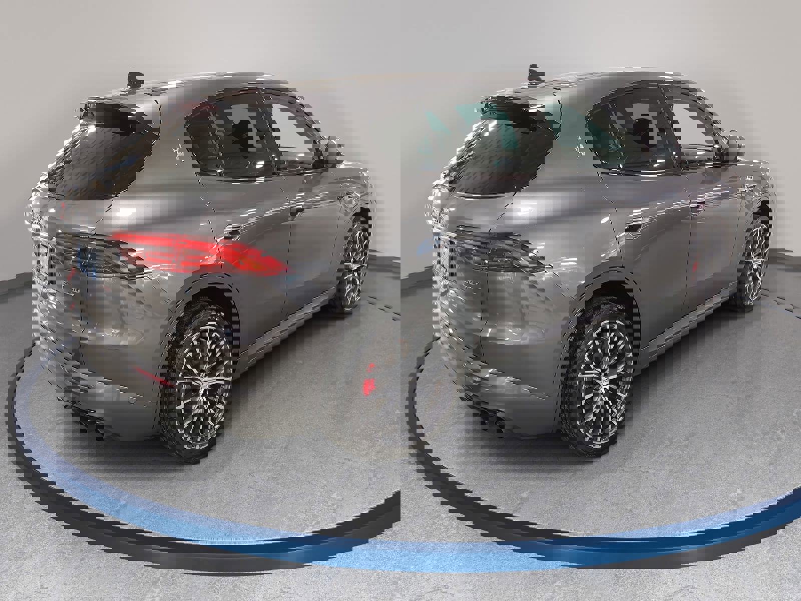 Used 2023 Maserati Grecale GT image 5