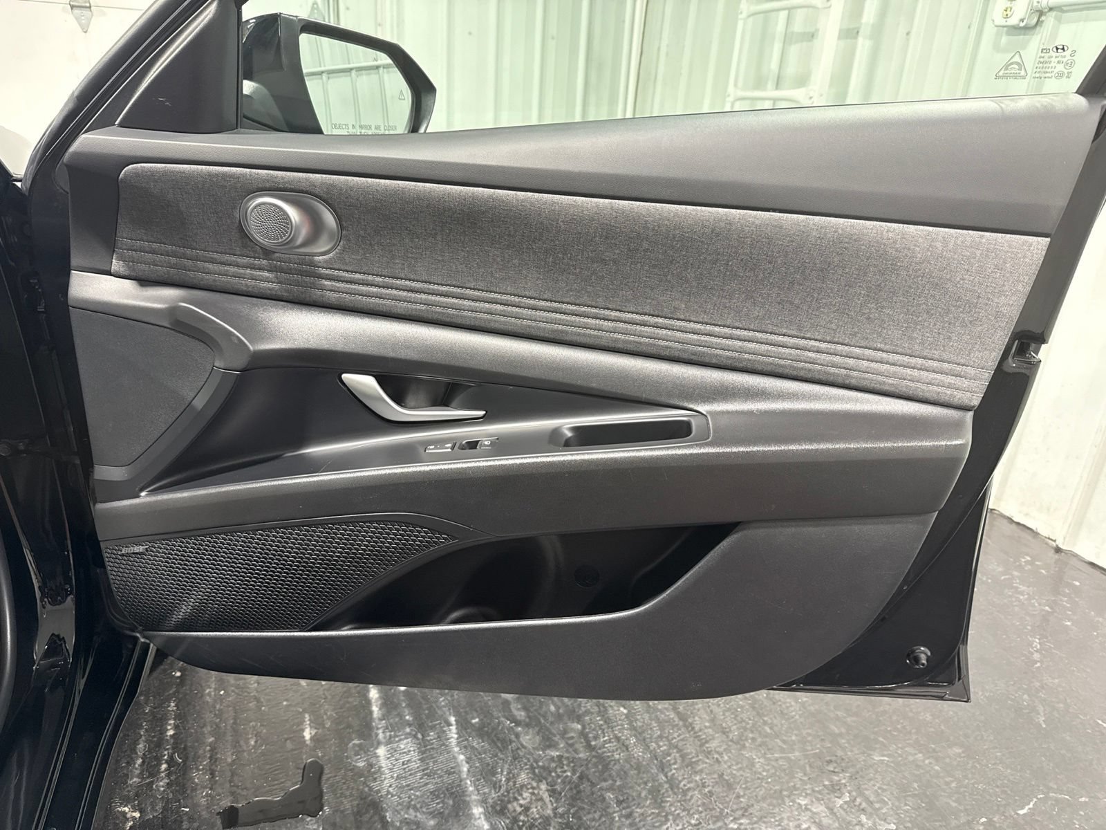 Used 2024 Hyundai Elantra Limited FWD image 13