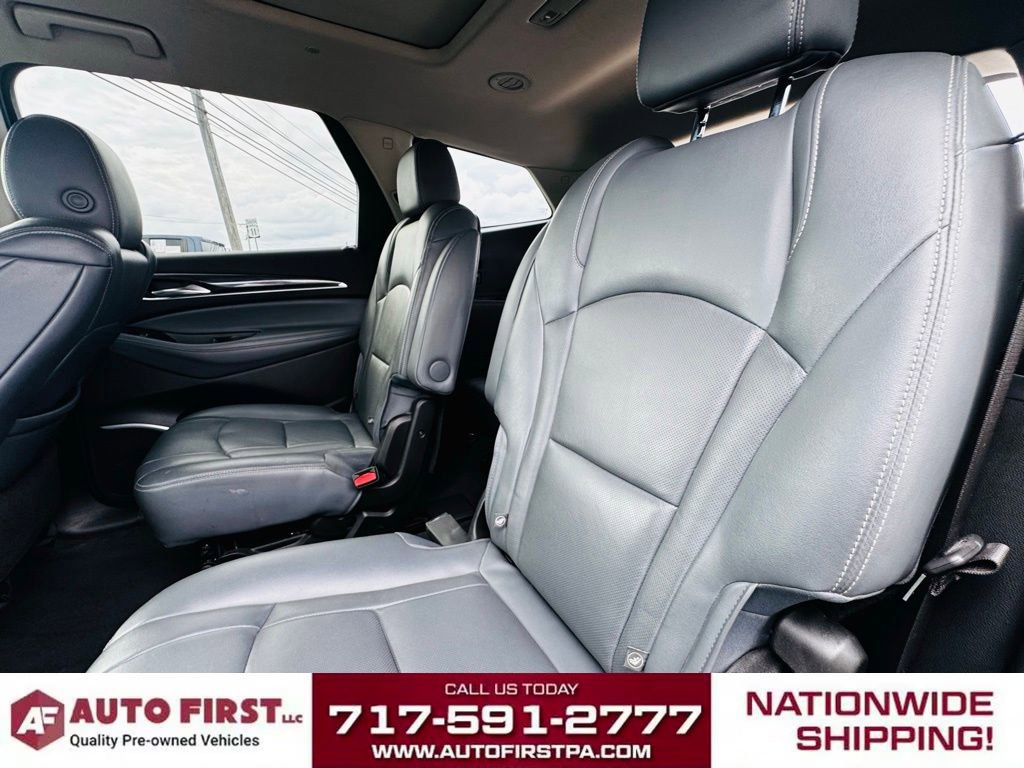 Used 2021 Buick Enclave Essence image 19