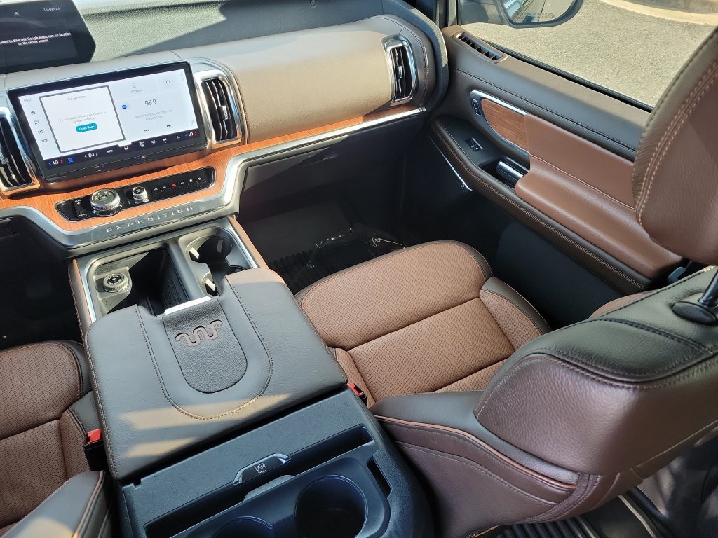 Used 2025 Ford Expedition Max King Ranch AWD/4WD image 12