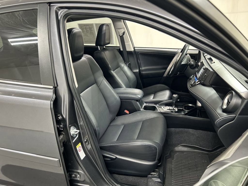 Used 2018 Toyota RAV4 Limited w/ All Weather Liner Package image 24