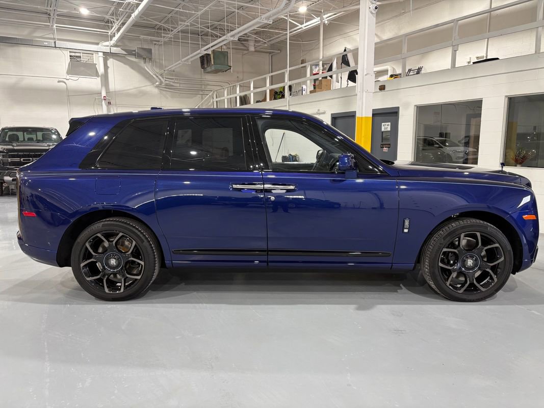 Used 2024 Rolls-Royce Cullinan Black Badge w/ Leather Finishing Pack image 8