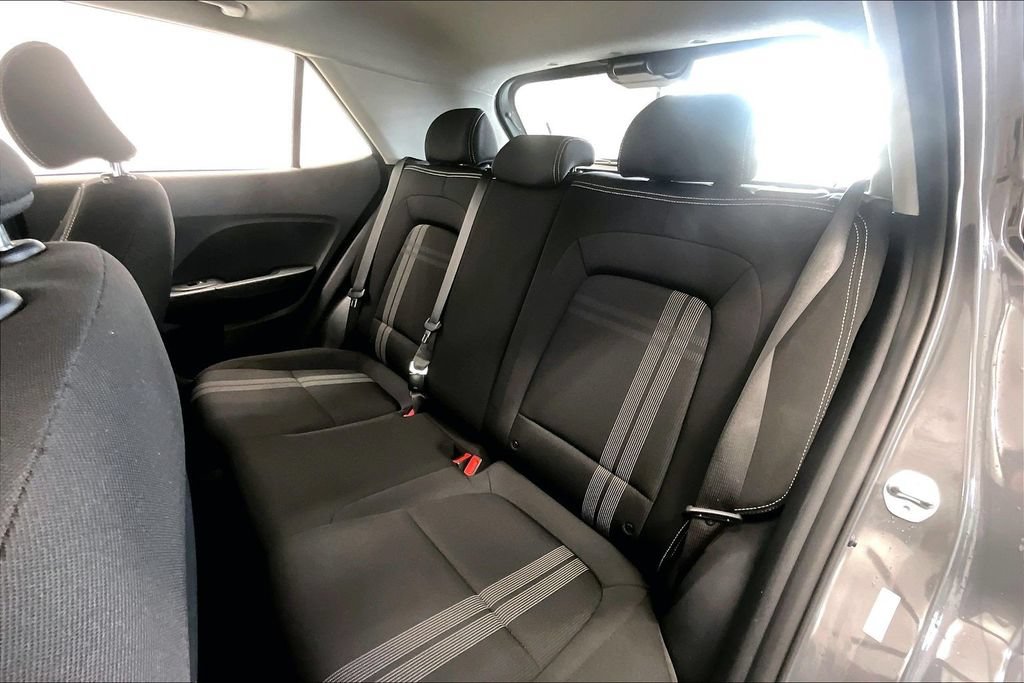 Used 2025 Hyundai Venue SEL FWD image 27