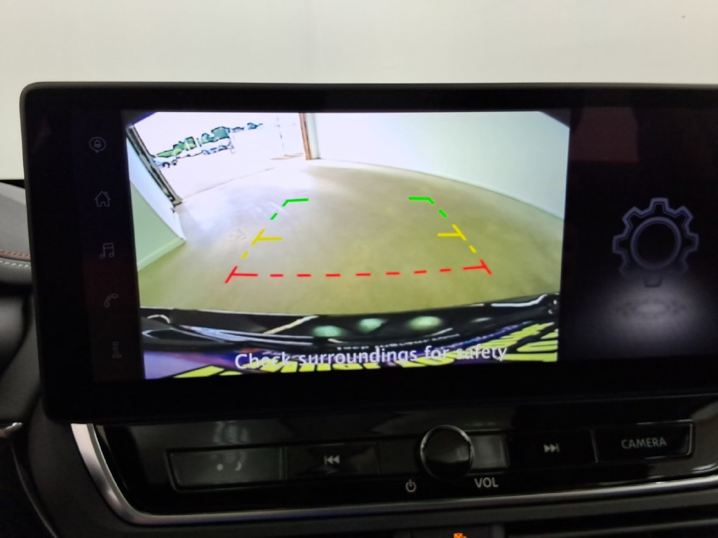 Used 2025 Nissan Altima 2.5 SR w/ SR Premium Package FWD image 11