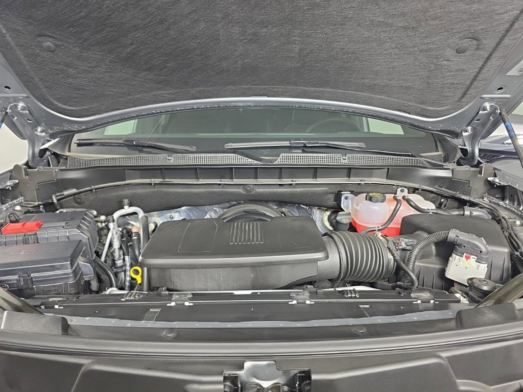 New 2025 Chevrolet Suburban Premier w/ Sun And Tow Package image 9