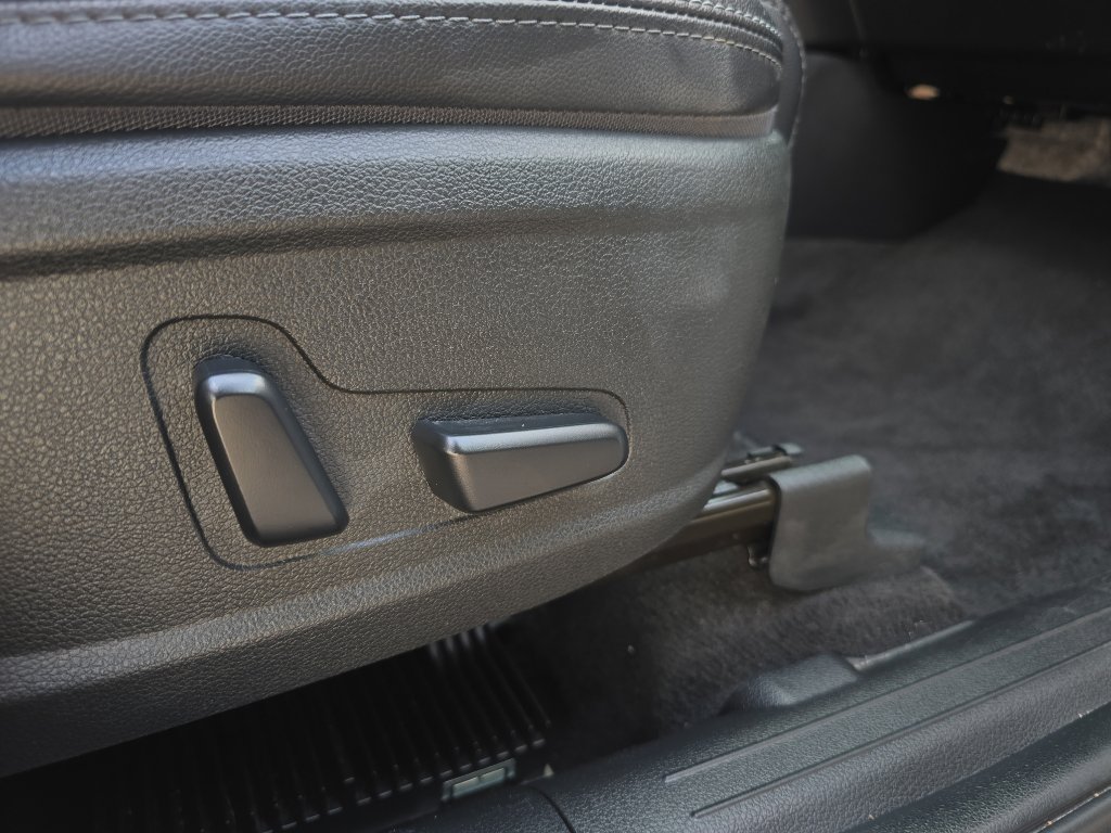 Used 2023 Hyundai Santa Fe SEL w/ Premium Package image 27