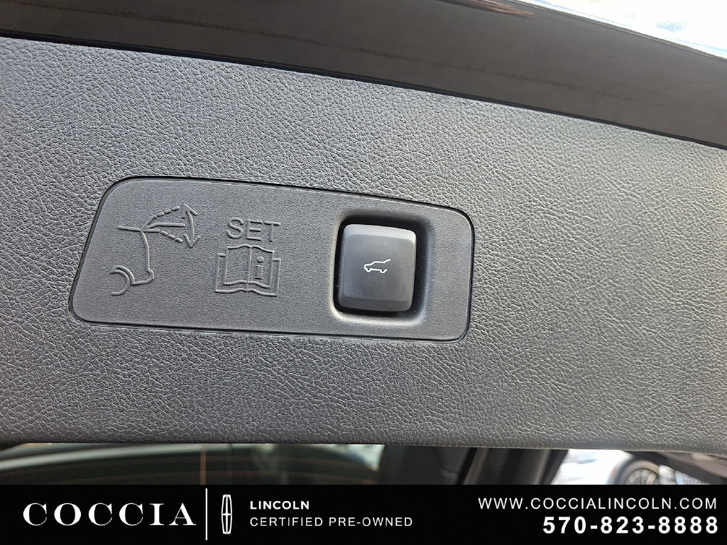 Certified 2024 Lincoln Corsair AWD image 29