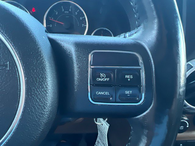 Used 2013 Jeep Wrangler Unlimited Rubicon w/ Dual Top Group AWD/4WD image 19