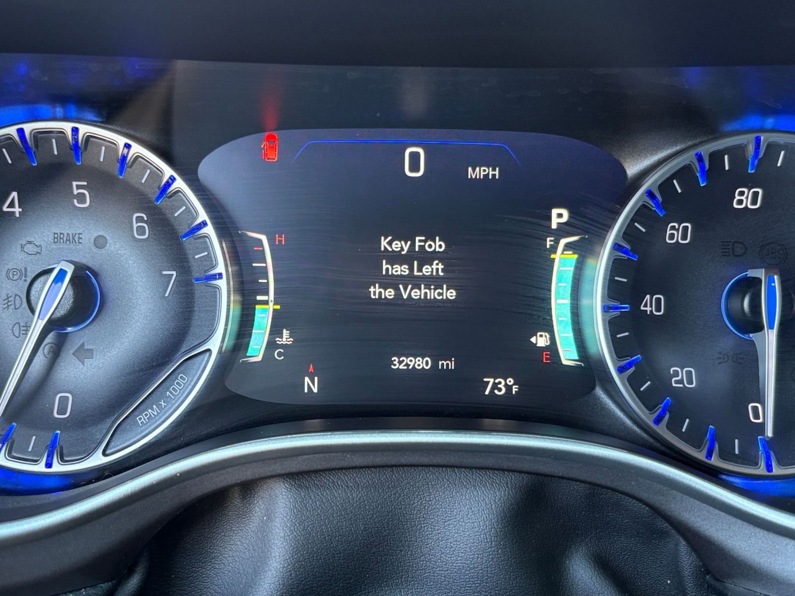 Used 2025 Chrysler Pacifica Select image 43