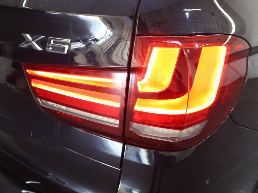 Used 2018 BMW X5 xDrive50i AWD/4WD image 39