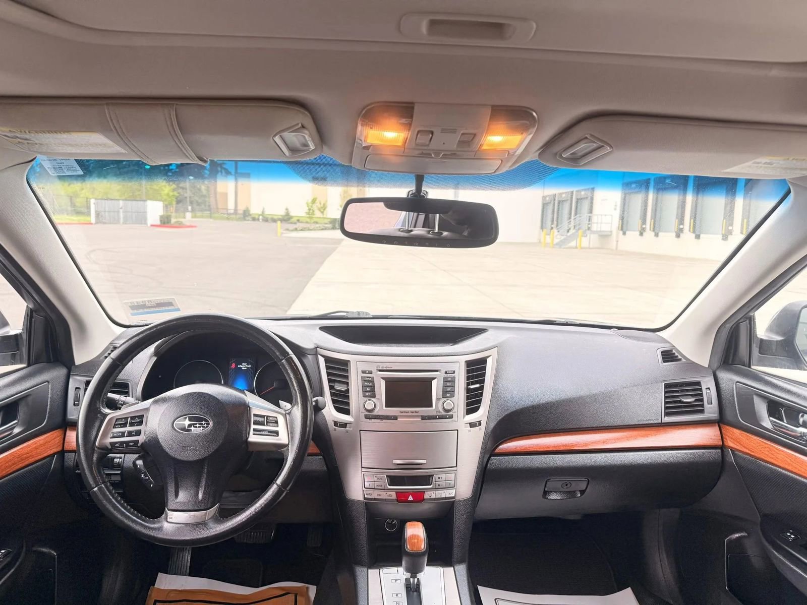 Used 2013 Subaru Outback 3.6R Limited w/ Moonroof Pkg AWD/4WD image 13
