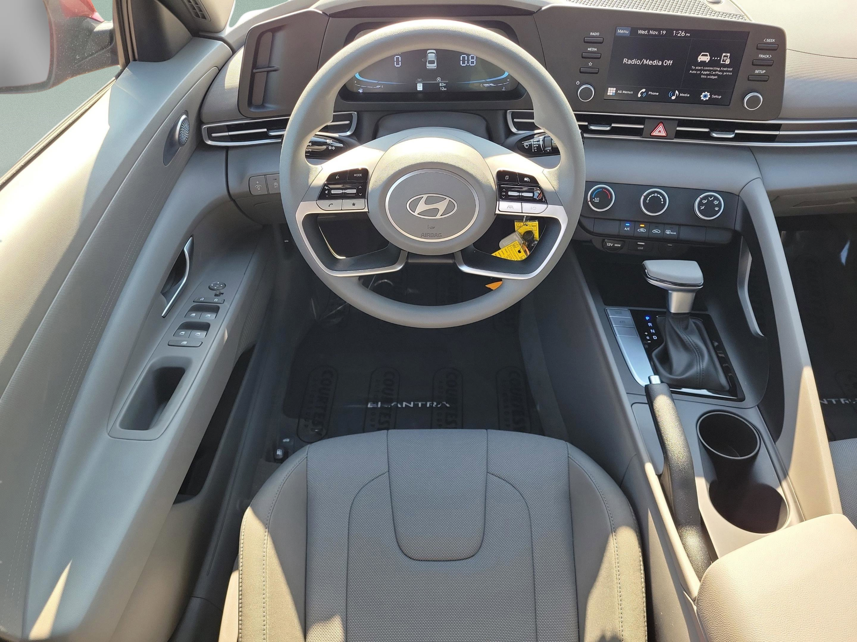 New 2026 Hyundai Elantra SE FWD image 22
