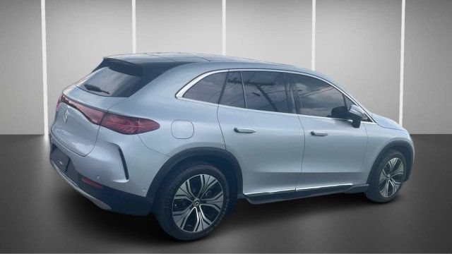Used 2023 Mercedes-Benz EQE 350+ SUV w/ Exclusive Trim Package image 5
