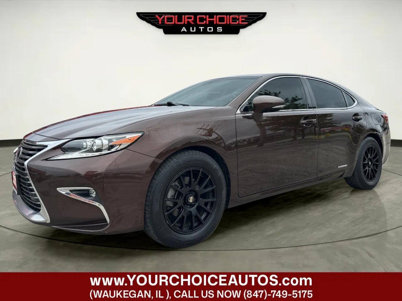 Used 2016 Lexus ES 300h w/ Luxury Package w/Wood Trim