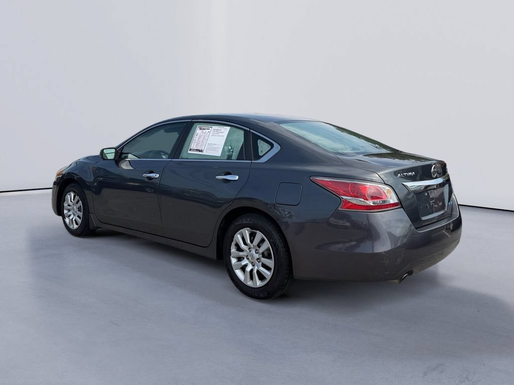 Used 2013 Nissan Altima 2.5 S FWD image 5
