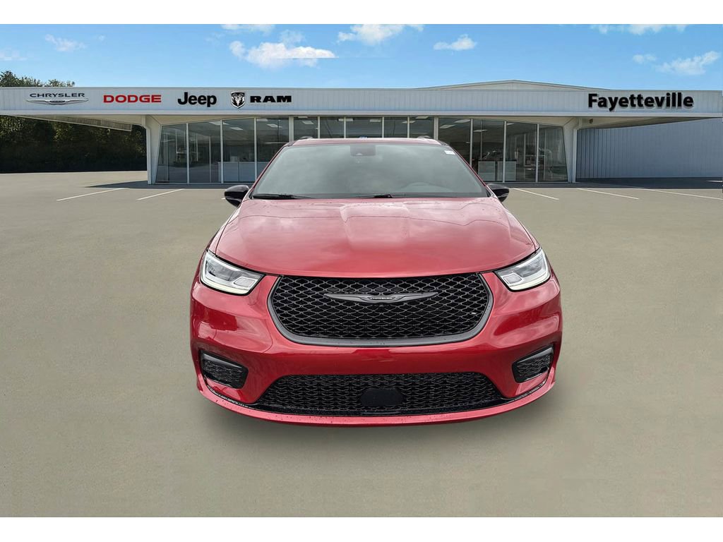 New 2026 Chrysler Pacifica Limited w/ S Appearance Package image 8