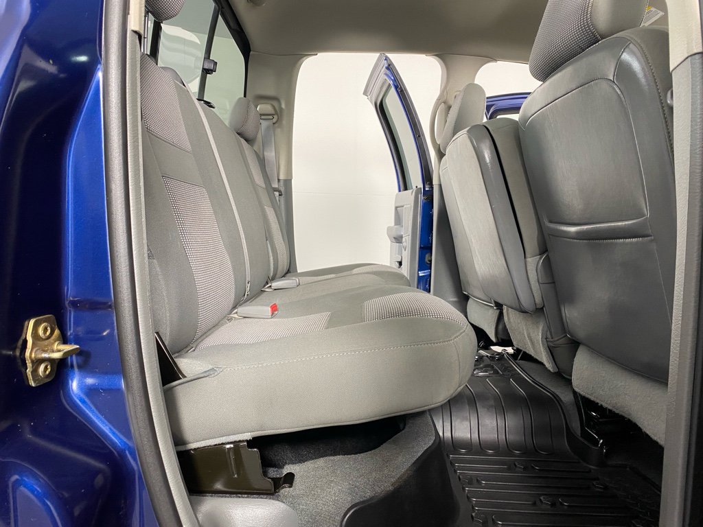 Used 2006 Dodge Ram 2500 Truck SLT image 9