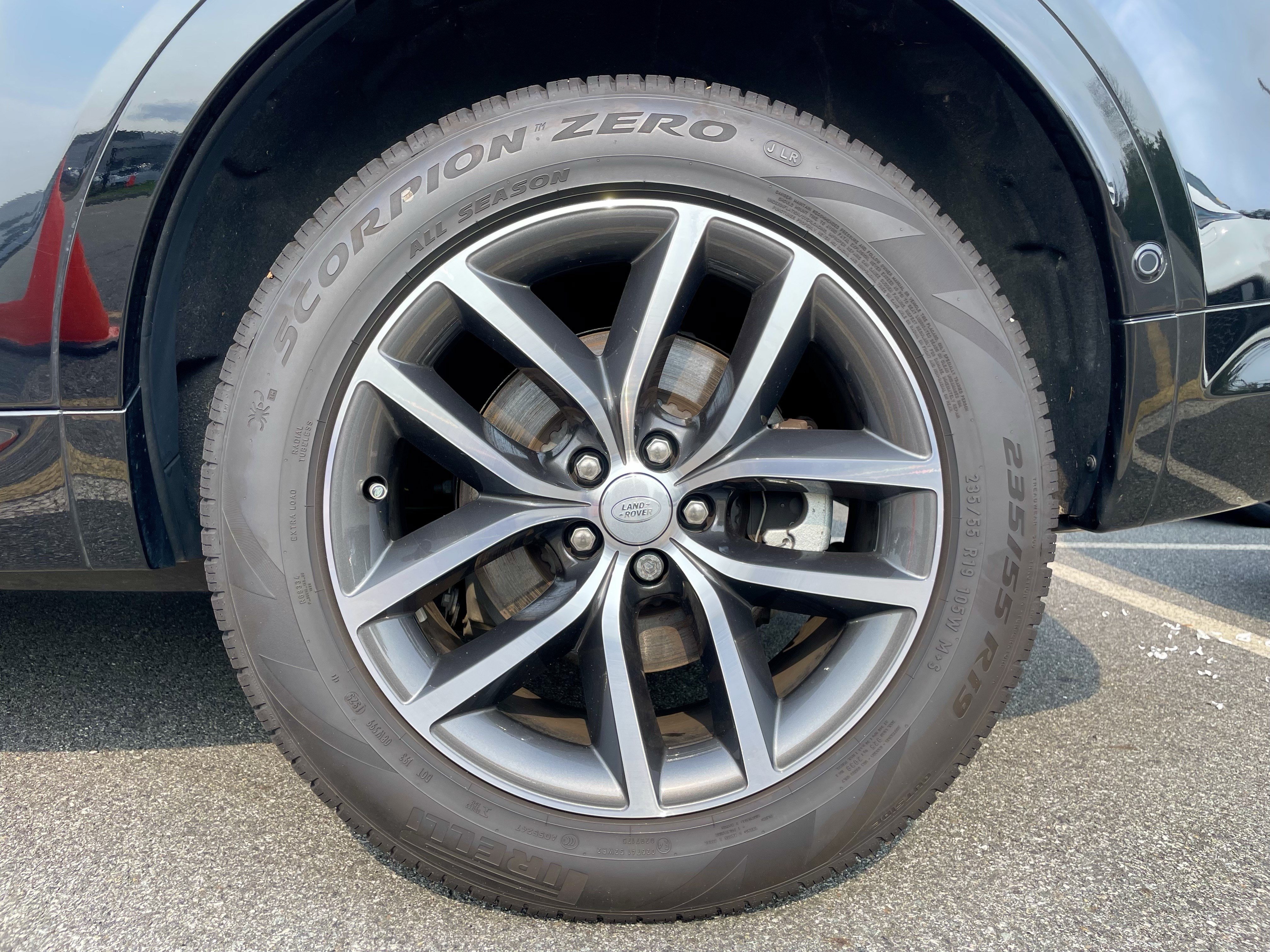 Certified 2025 Land Rover Discovery Sport S AWD/4WD image 10