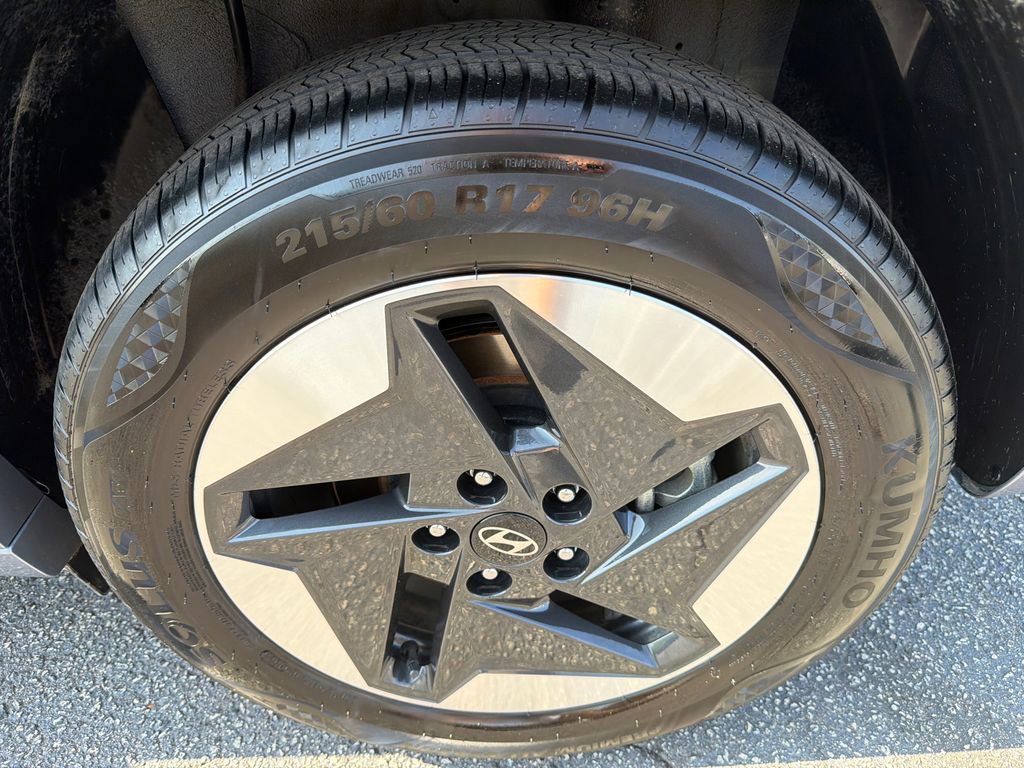 Used 2024 Hyundai Kona SEL FWD image 19