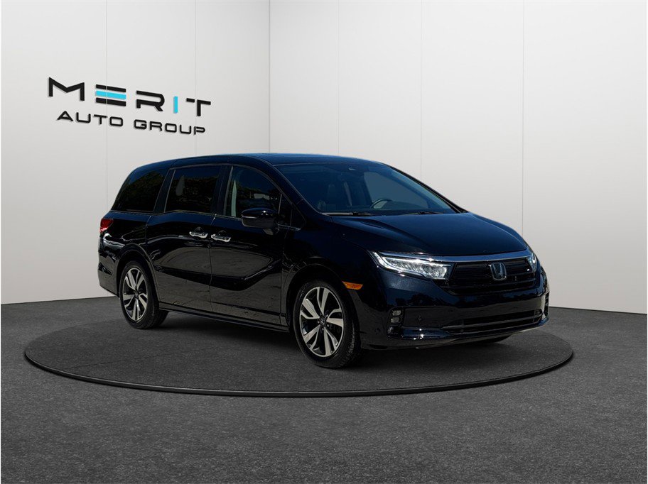 Used 2023 Honda Odyssey Touring image 1