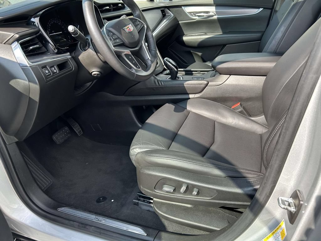 Used 2018 Cadillac XT5 Premium Luxury FWD image 21