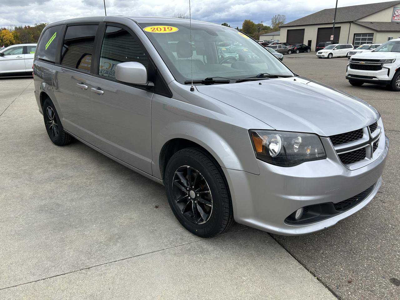 Used 2019 Dodge Grand Caravan GT FWD image 3