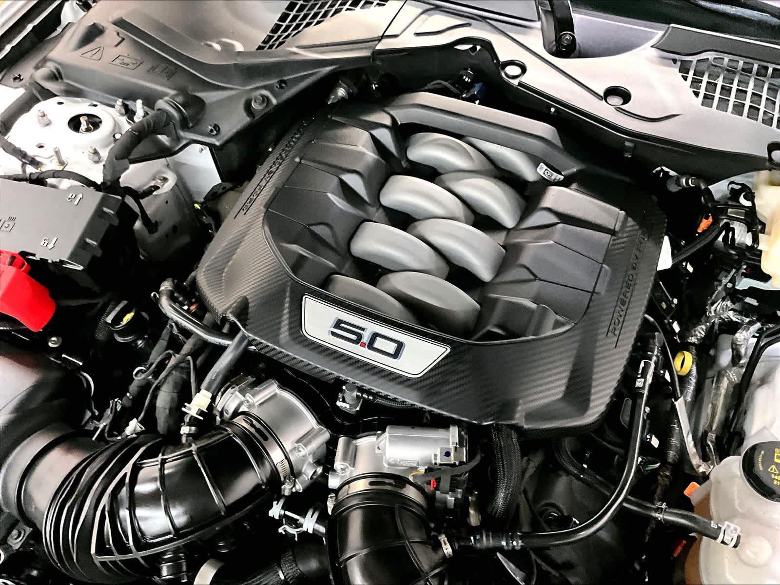 Used 2025 Ford Mustang GT RWD image 33
