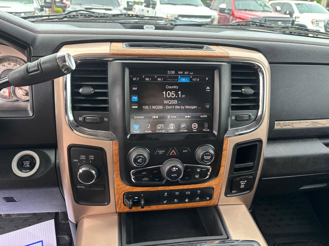 Used 2015 RAM 2500 Longhorn AWD/4WD image 17