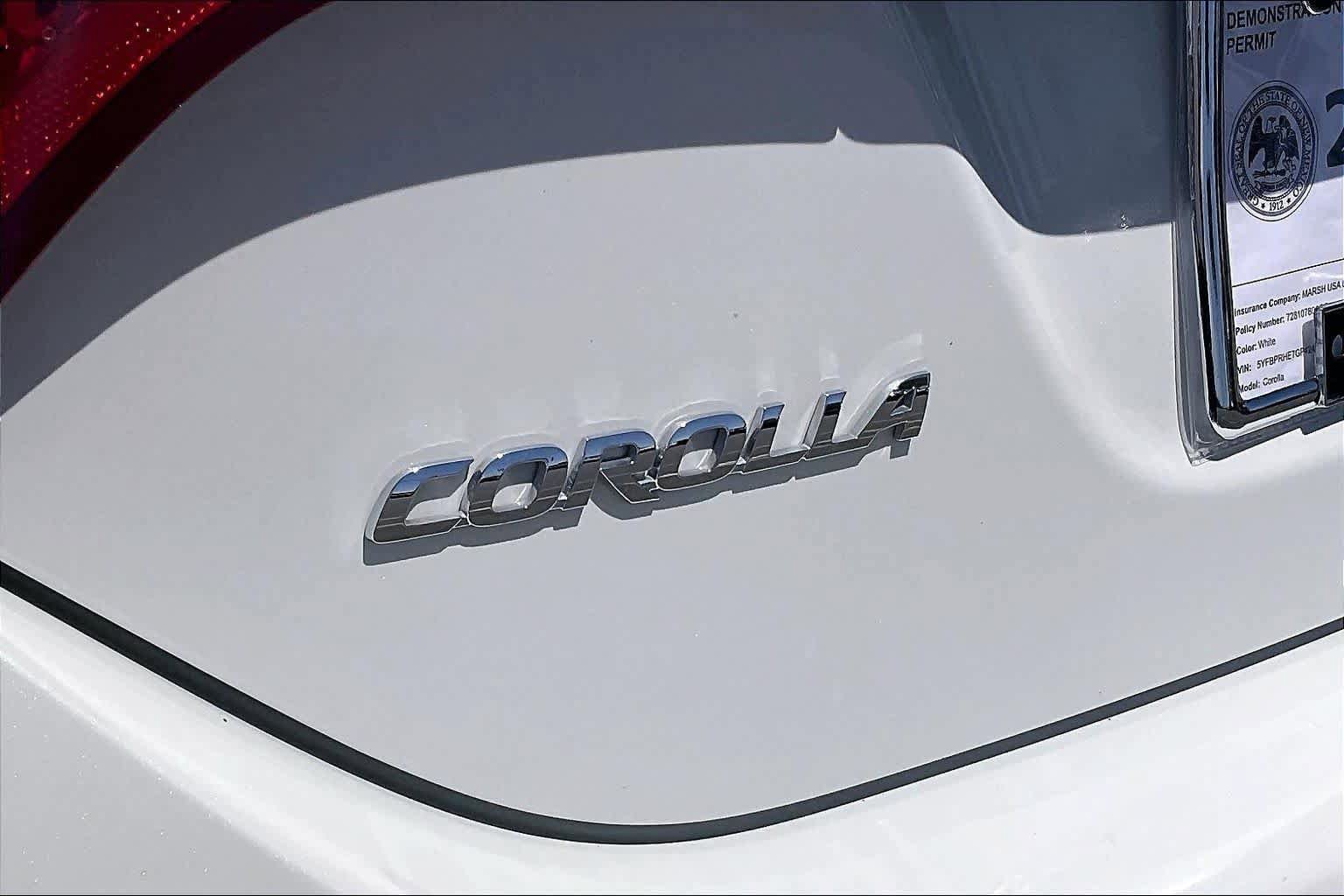 Used 2016 Toyota Corolla LE Premium FWD image 29