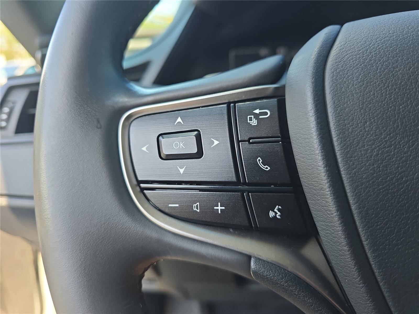 Used 2022 Lexus ES 350 w/ Accessory Package 2 FWD image 22