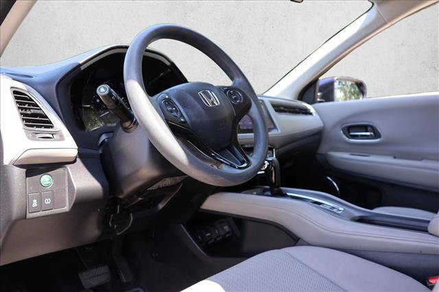 Used 2017 Honda HR-V EX image 12