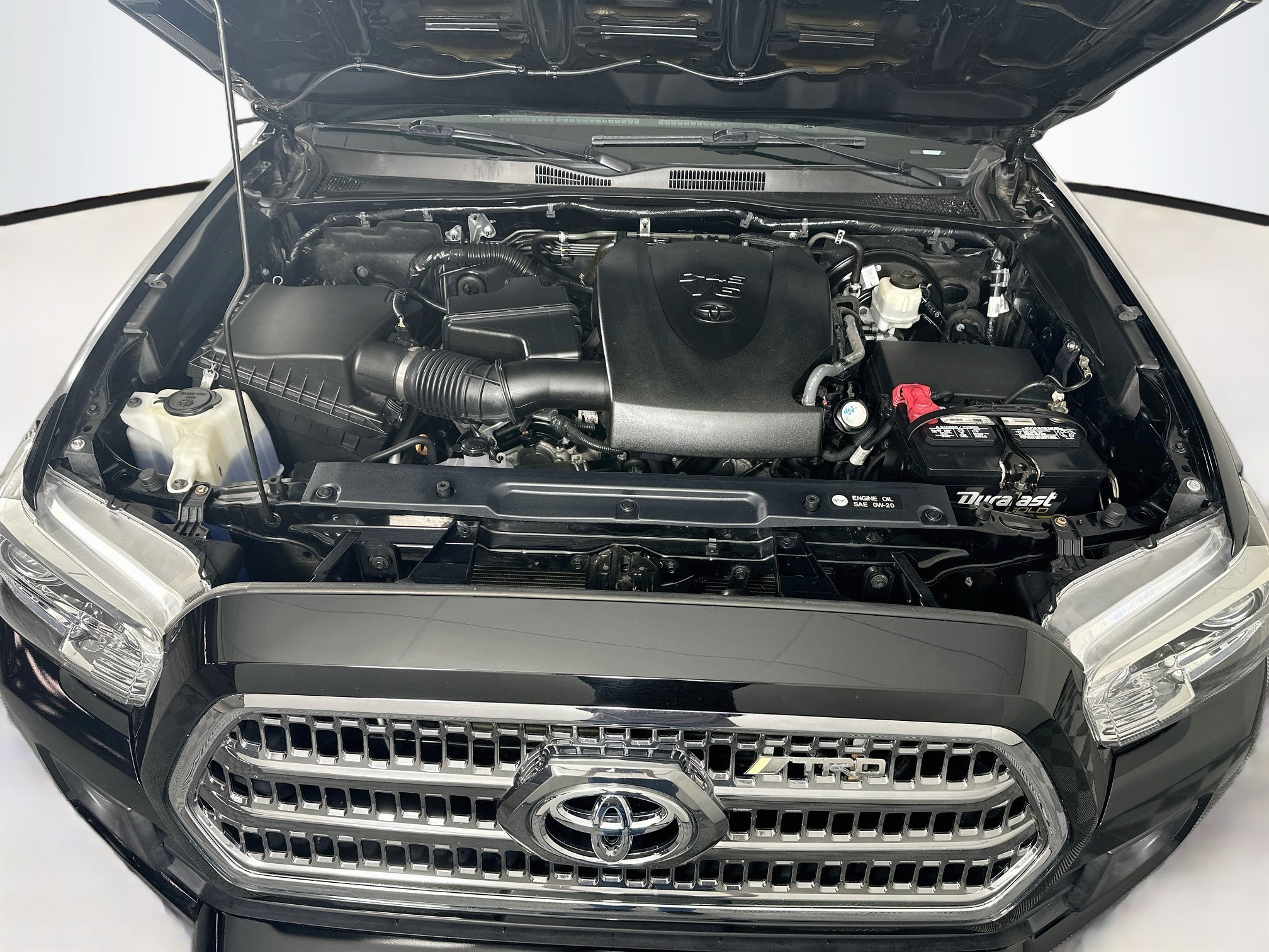 Used 2017 Toyota Tacoma TRD Sport w/ Tow Package (A/T) AWD/4WD image 33