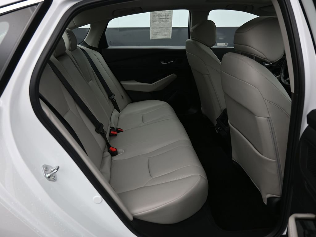 Certified 2023 Honda Accord Touring image 40