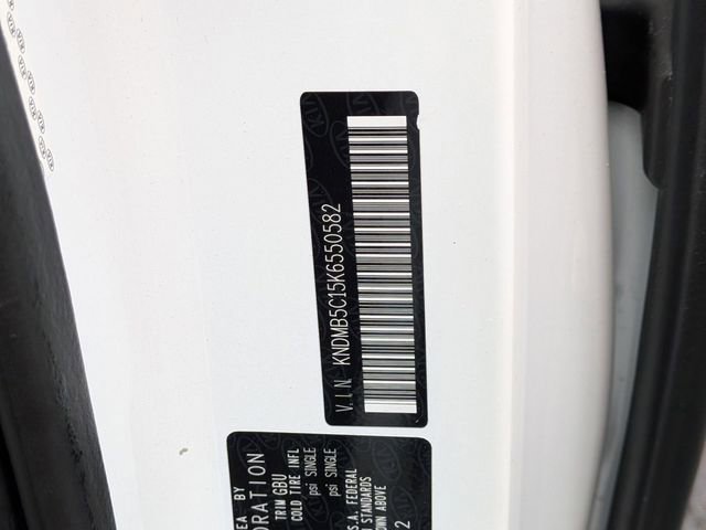 Used 2019 Kia Sedona LX image 32