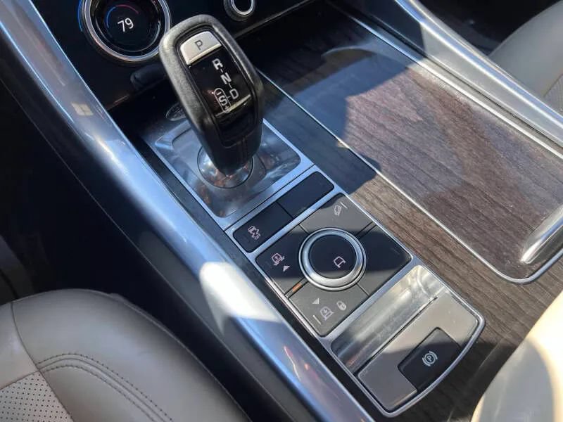 Used 2020 Land Rover Range Rover Sport HSE AWD/4WD image 19