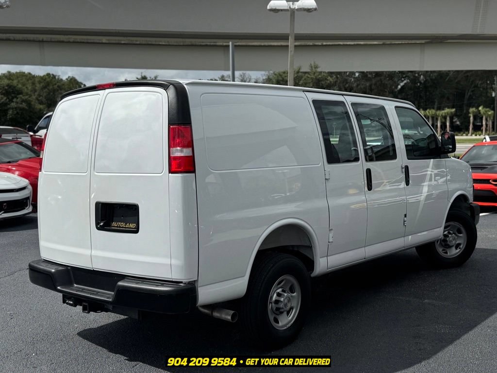 Used 2026 Chevrolet Express 2500 w/ Driver Convenience Package RWD image 7